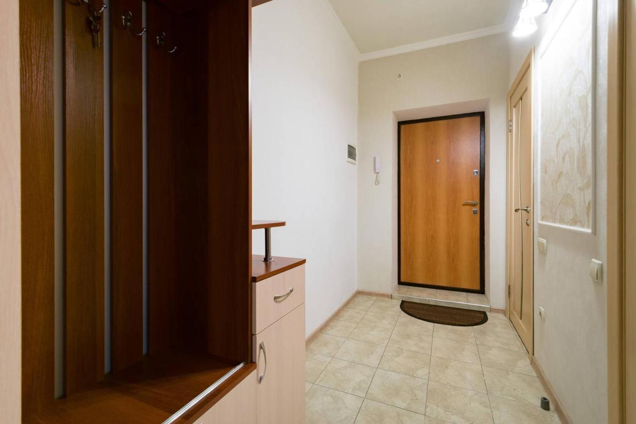 Nadezhda Apartment On Nauryzbay Batyra 37/1 Almaty Exterior foto