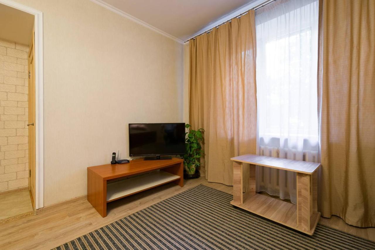 Nadezhda Apartment On Nauryzbay Batyra 37/1 Almaty Exterior foto